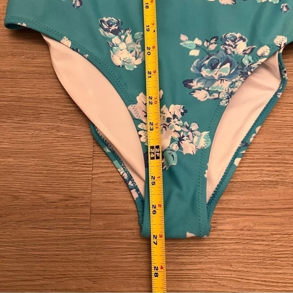 Cupshe One Piece Blue Floral Swimsuit Ruffle Sleeves Beach Cruise Resort Size S